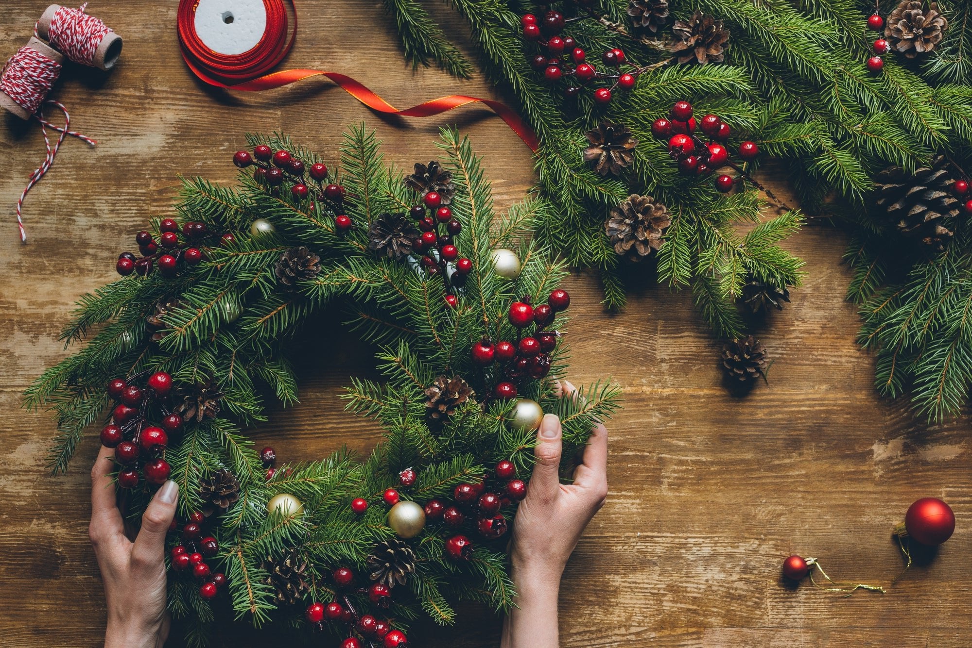 Creating Your Christmas Wreath - Flowers & Plants Co