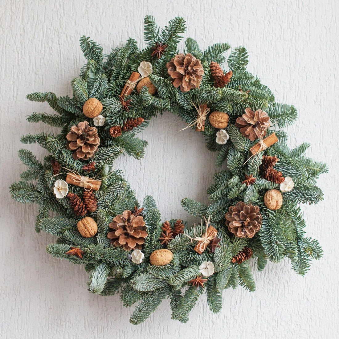 Classic Christmas Wreath - Flowers &amp; Plants Co